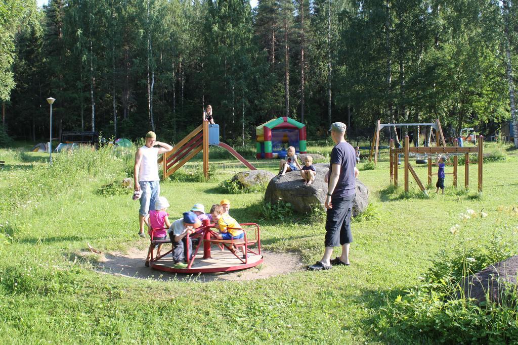 Haennilaensalmi Camping Viitasaari Exterior photo